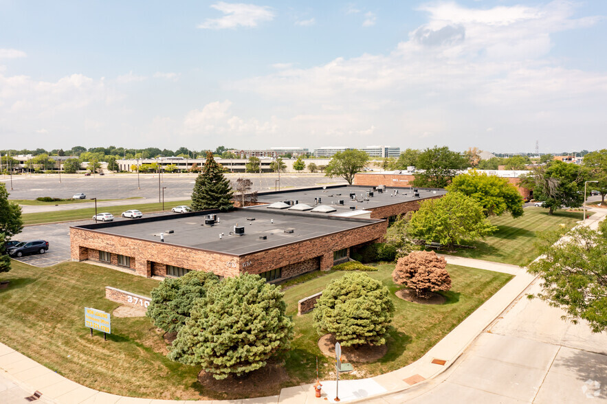 3710 Commercial Ave, Northbrook, IL à louer - Aérien – Image 3 sur 4