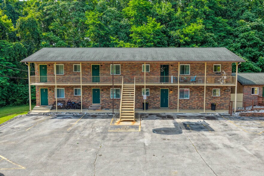Multi-Family Investment Opportunity portefeuille de 2 biens à vendre sur LoopNet.fr - Photo de l’immeuble – Image 3 sur 32