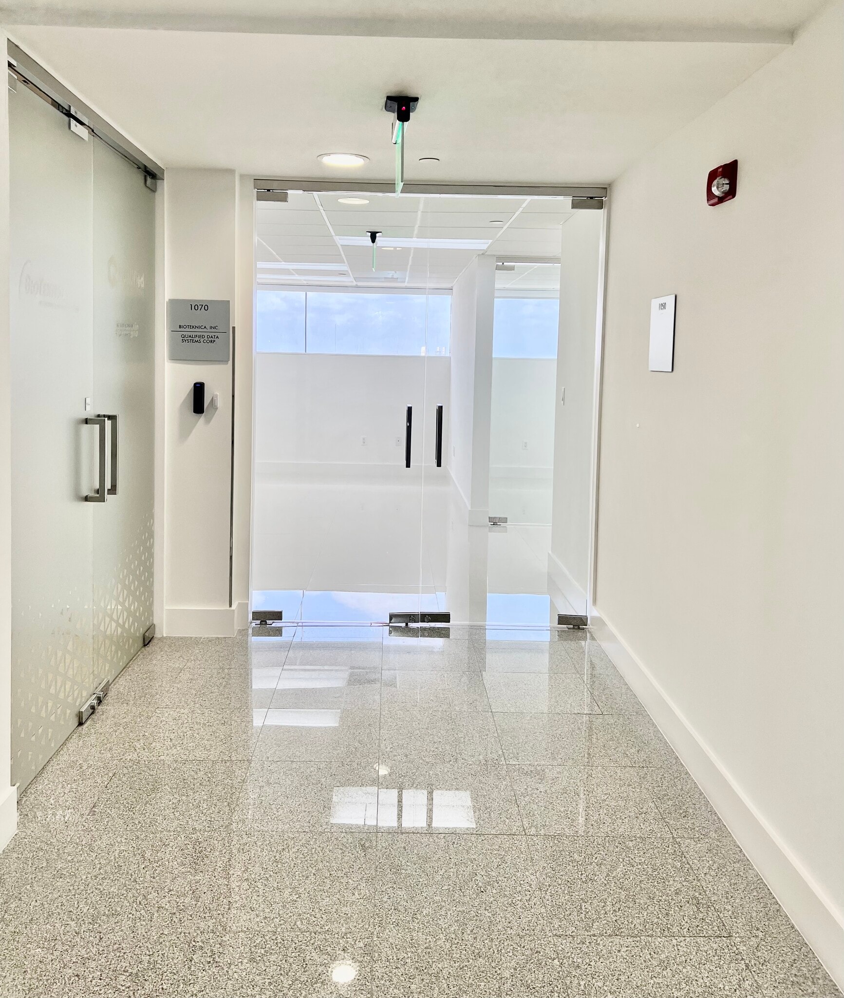 2100 Ponce De Leon Blvd, Coral Gables, FL à louer Photo intérieure– Image 1 sur 7