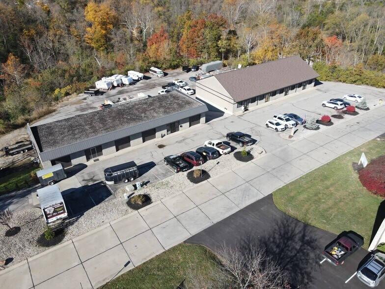 519 Enterprise Dr portefeuille de 2 biens à vendre sur LoopNet.fr - Aérien – Image 2 sur 6