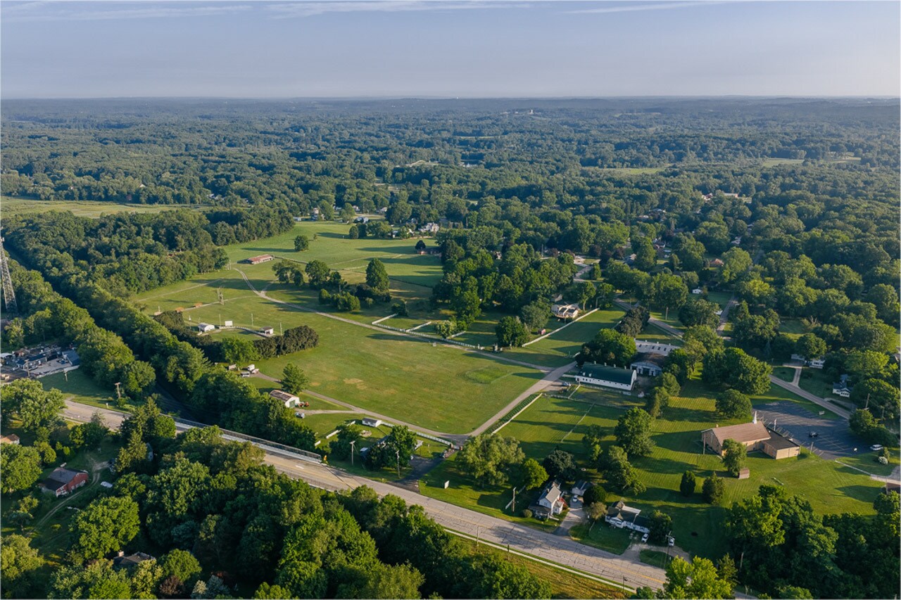 3229 Brady Lake rd, Ravenna, OH à vendre Photo principale– Image 1 sur 44