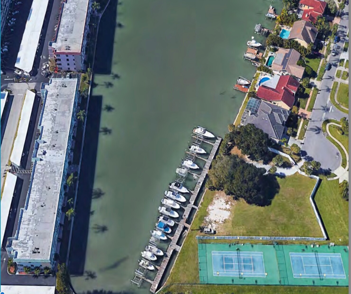 5816 Skimmer Point Blvd S, Gulfport, FL à louer Photo principale– Image 1 sur 11