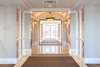 1300 Ridenour Blvd, Kennesaw, GA à louer Hall d’entrée– Image 2 sur 7