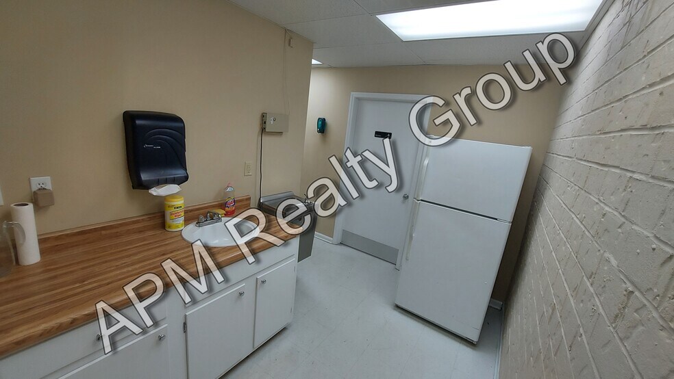 3307C Broad River Rd, Columbia, SC à louer - Photo intérieure – Image 3 sur 4