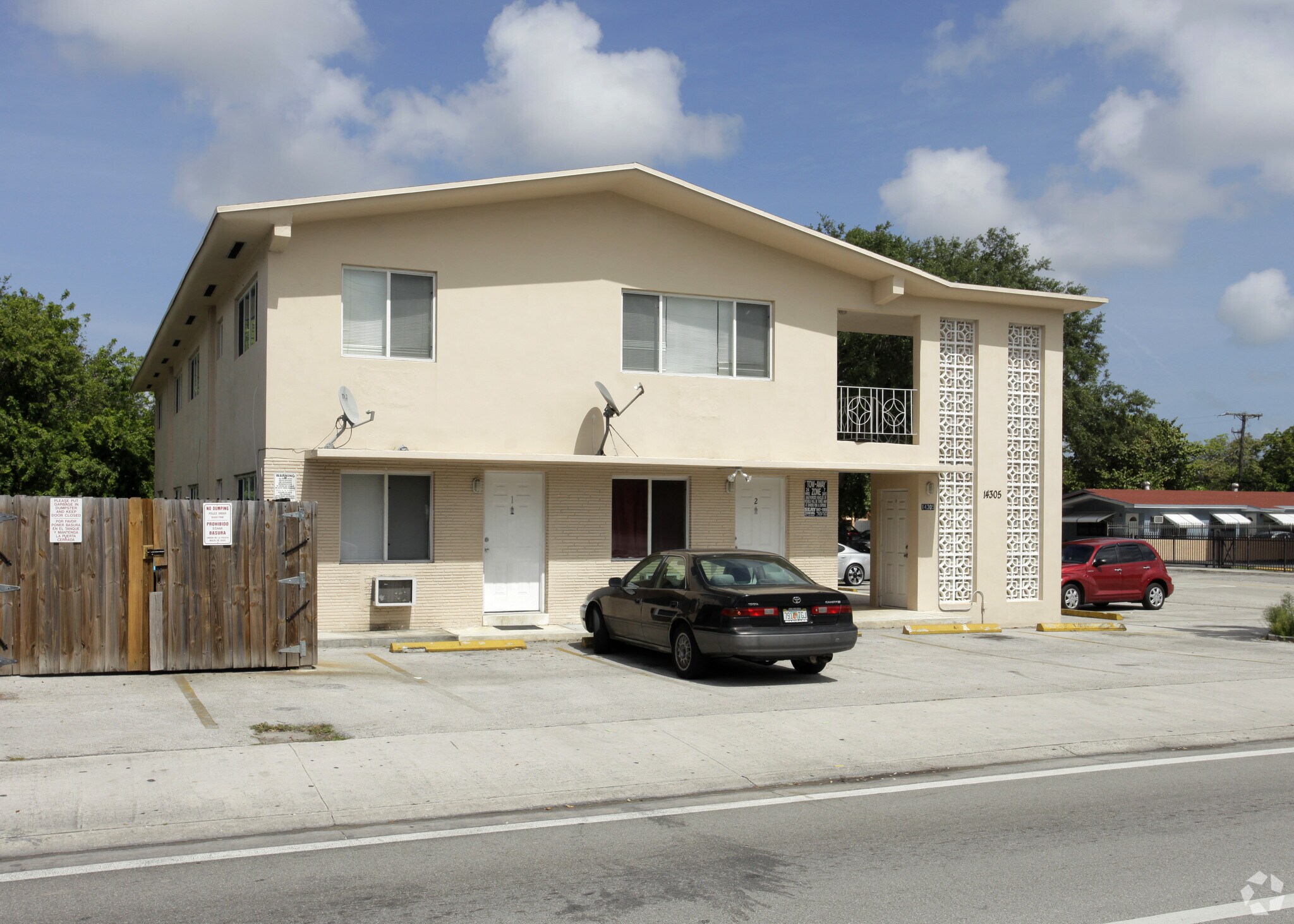 14305 NE 6th Ave, North Miami, FL à vendre Photo principale– Image 1 sur 9