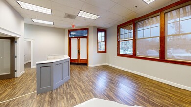 1914 Willamette Falls Dr, West Linn, OR à louer Photo intérieure– Image 2 sur 14