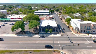Plus de détails pour 1009 19th St, Hondo, TX - Local commercial à vendre