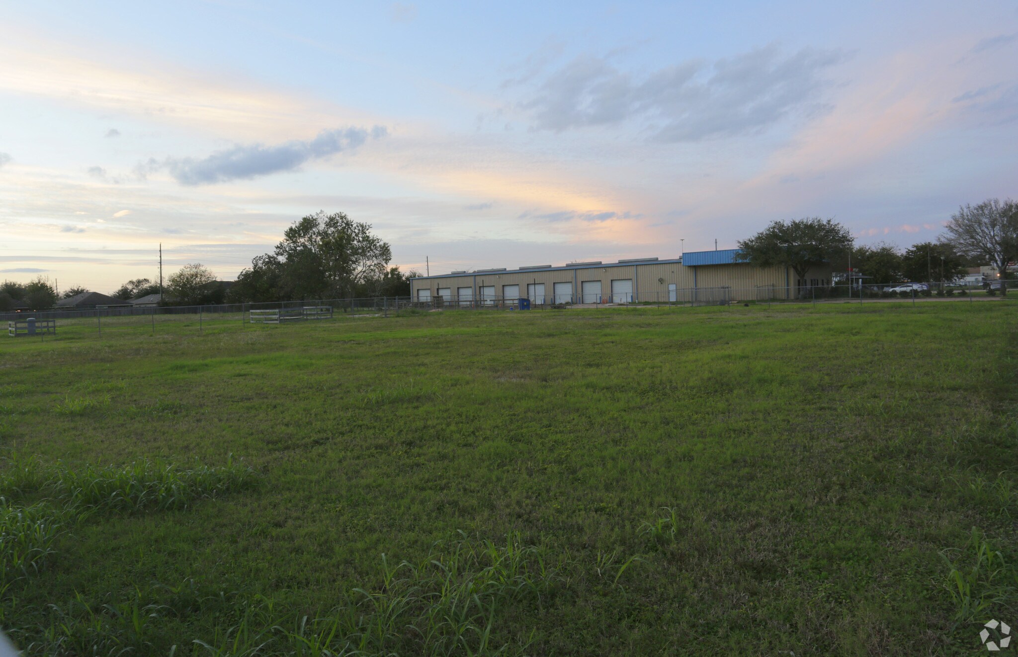 FM 359 @ Del Agua, Richmond, TX à vendre Photo principale– Image 1 sur 20