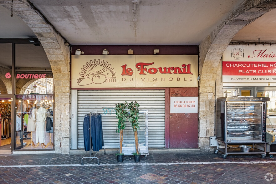 8 Place Abel Surchamp, Libourne à louer - Photo de l’immeuble – Image 1 sur 3