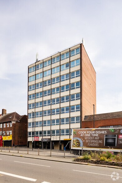 54-58 High St, Edgware à vendre - Photo de l’immeuble – Image 3 sur 3