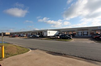 Plus de détails pour 9840 Monroe Dr, Dallas, TX - Industriel/Logistique à louer