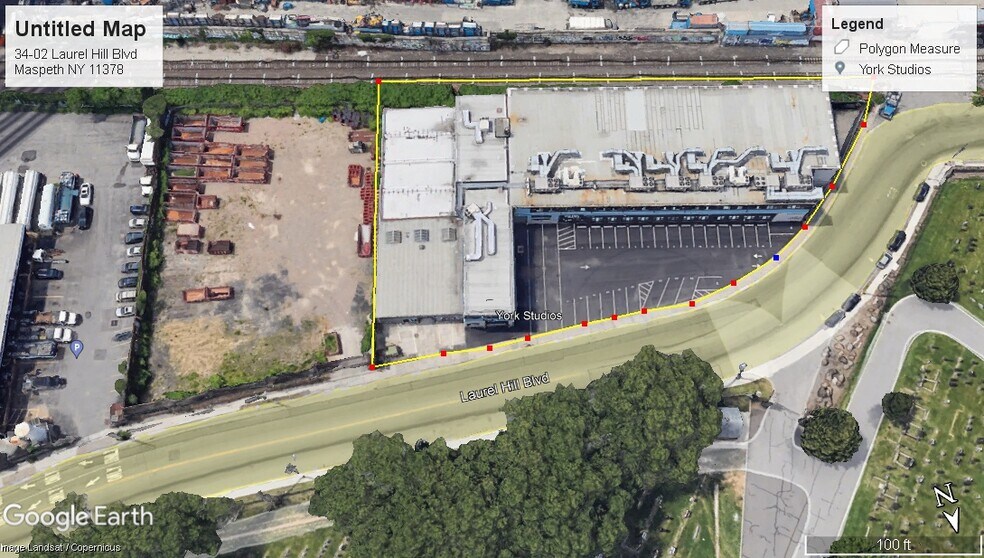 34-02 Laurel Hill Blvd, Maspeth, NY à louer - Photo de l’immeuble – Image 3 sur 6