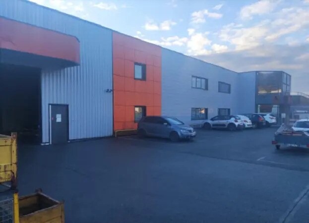 Industriel/Logistique dans Dampierre-les-Bois à louer - Photo de l’immeuble – Image 2 sur 3