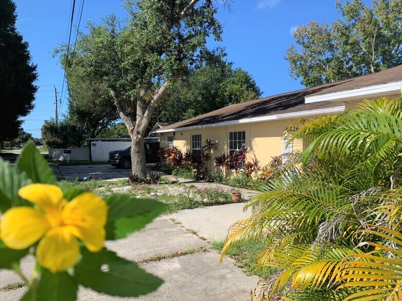 5426 18th St W, Bradenton, FL à vendre - Photo de l’immeuble – Image 2 sur 32