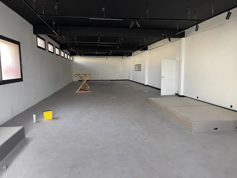 Local d’activités dans Mauguio à louer - Photo intérieure – Image 2 sur 10