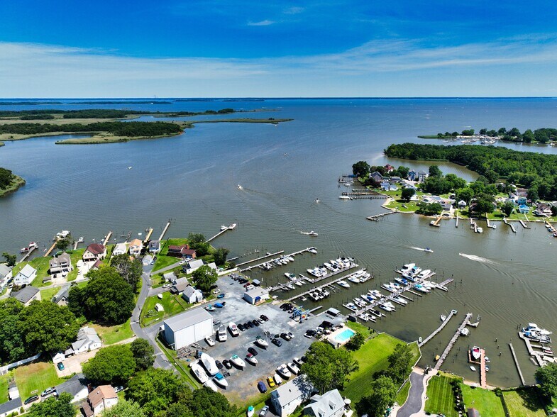 Seneca Park Rd, Middle River, MD à vendre - Photo de l’immeuble – Image 1 sur 1