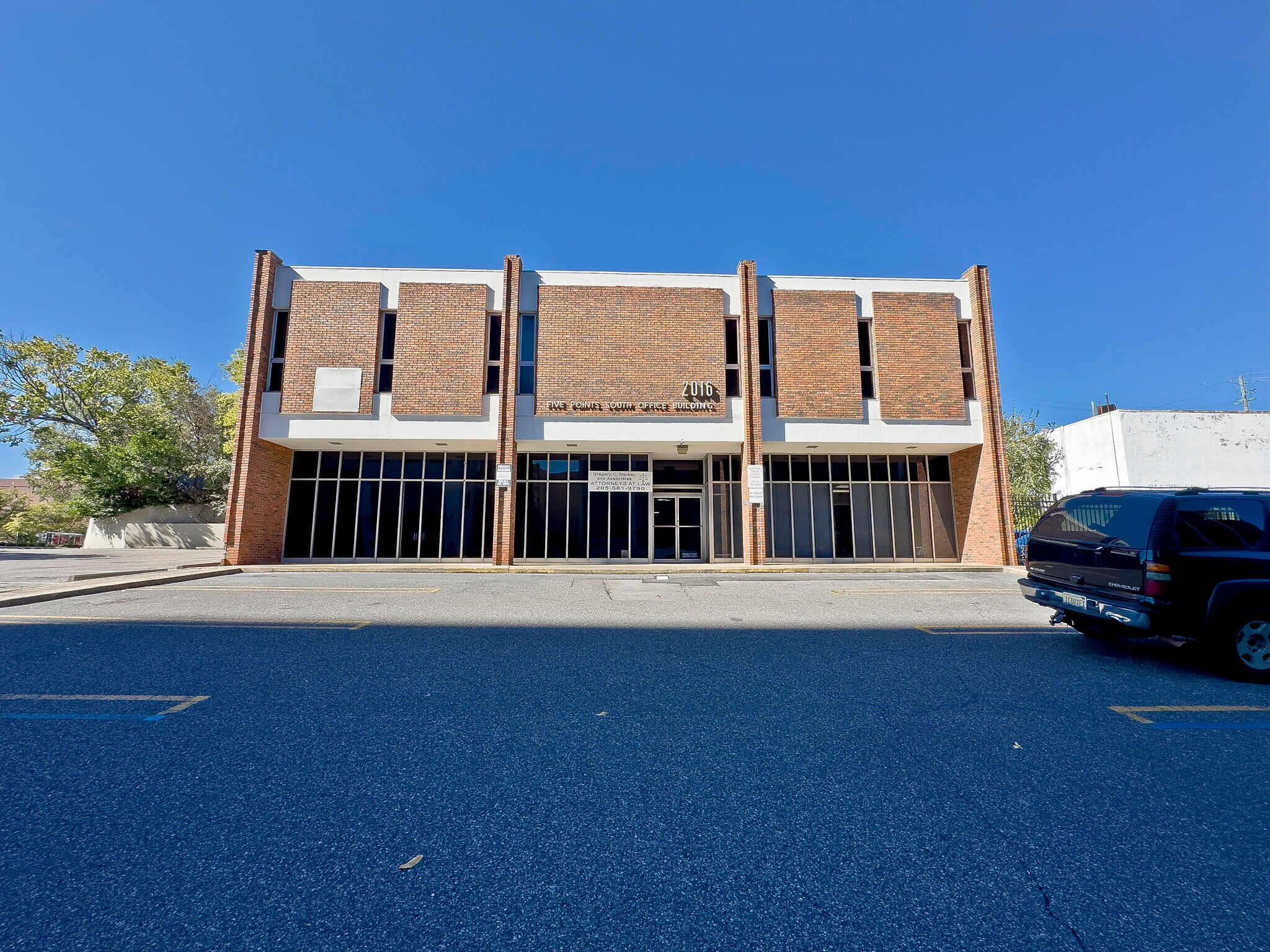 2016 10th Ave S, Birmingham, AL à louer Photo de l’immeuble– Image 1 sur 18