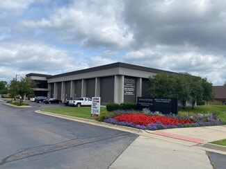 Plus de détails pour 33200 W 14 Mile Rd, West Bloomfield, MI - Médical à louer