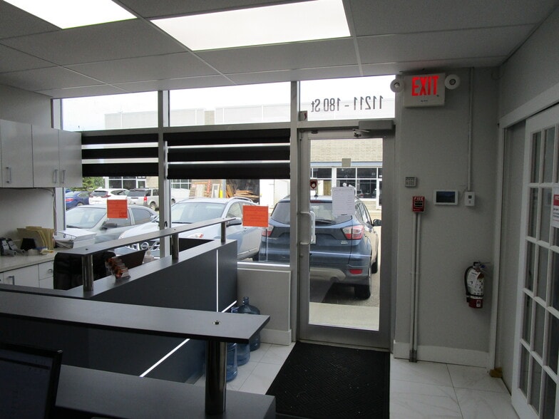 11211 180 St NW, Edmonton, AB à vendre - Photo intérieure – Image 3 sur 31