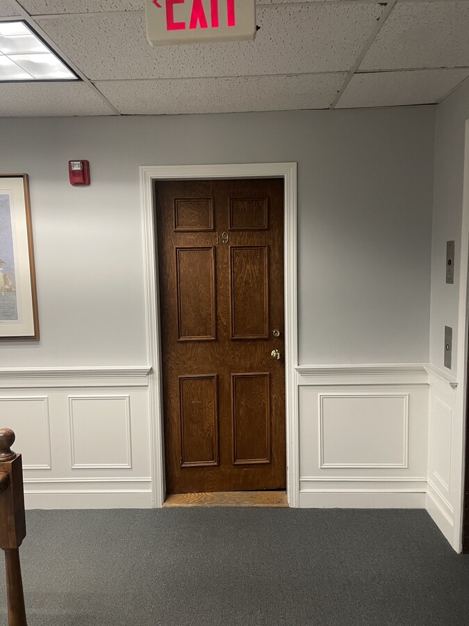 33 Bedford St, Lexington, MA 02420 - Lot 19B - - Photo intérieure - Image 1 of 10