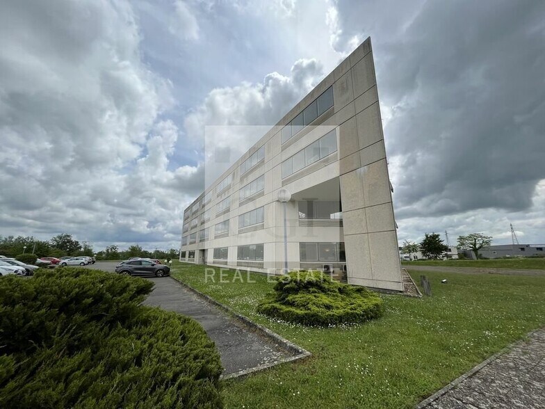 95 Rue Pouilly Loché, Mâcon à louer - Photo de l’immeuble – Image 1 sur 15
