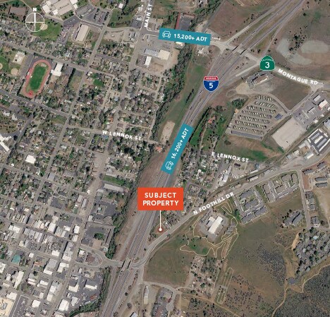 205 Foothill dr, Yreka, CA à vendre - Photo de l’immeuble – Image 2 sur 2
