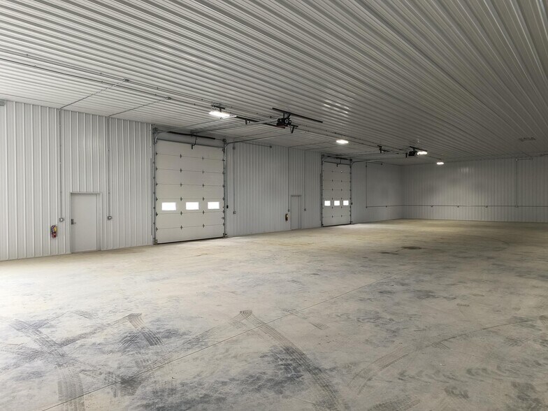 8300 Clay St, Hobart, IN à louer - Photo intérieure – Image 3 sur 4