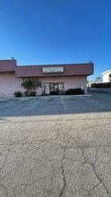 3806-3812 Niles St, Bakersfield, CA à louer Photo de l’immeuble– Image 1 sur 8