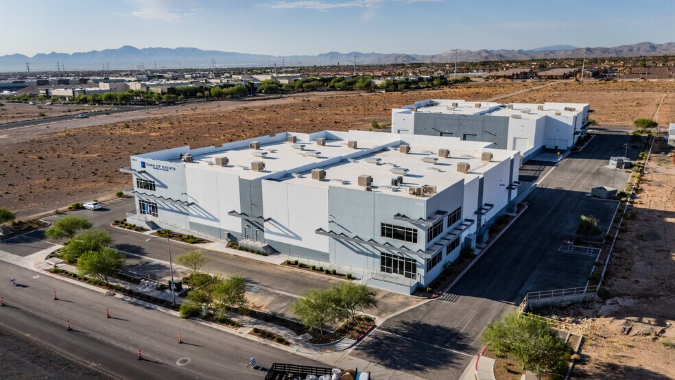7465 W Badura Ave, Las Vegas, NV à vendre - Photo de l’immeuble – Image 2 sur 22