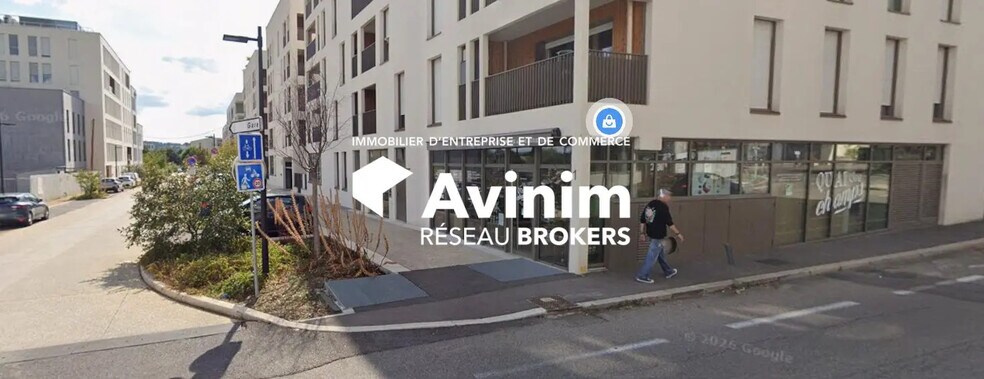 Local commercial dans Brignais à vendre - Photo de l’immeuble – Image 2 sur 3