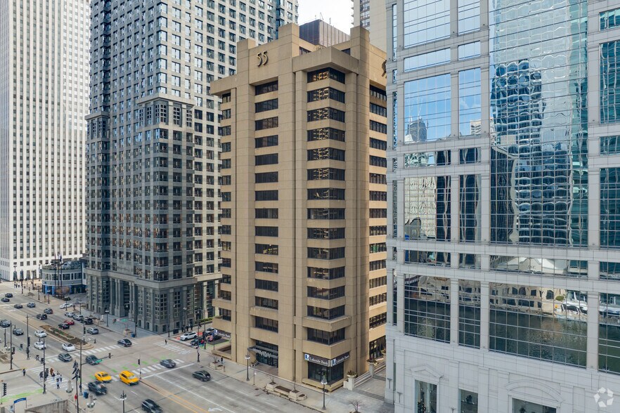 55 W Wacker Dr, Chicago, IL à louer - Photo de l’immeuble – Image 3 sur 5