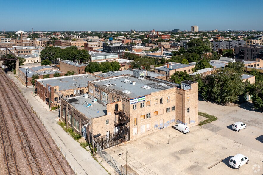 1648 W Kinzie St, Chicago, IL à vendre - Aérien – Image 2 sur 17