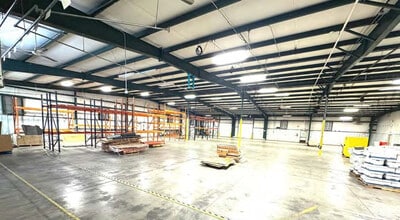 1821 S 1st St, Rogers, AR à louer Photo intérieure– Image 2 sur 2