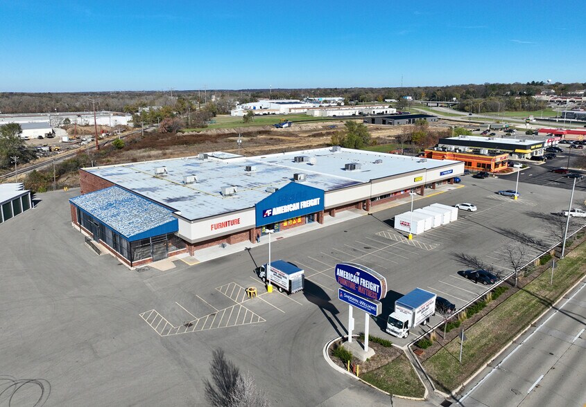 1500-1502 E Riverside Blvd, Loves Park, IL à louer - Photo de l’immeuble – Image 2 sur 6