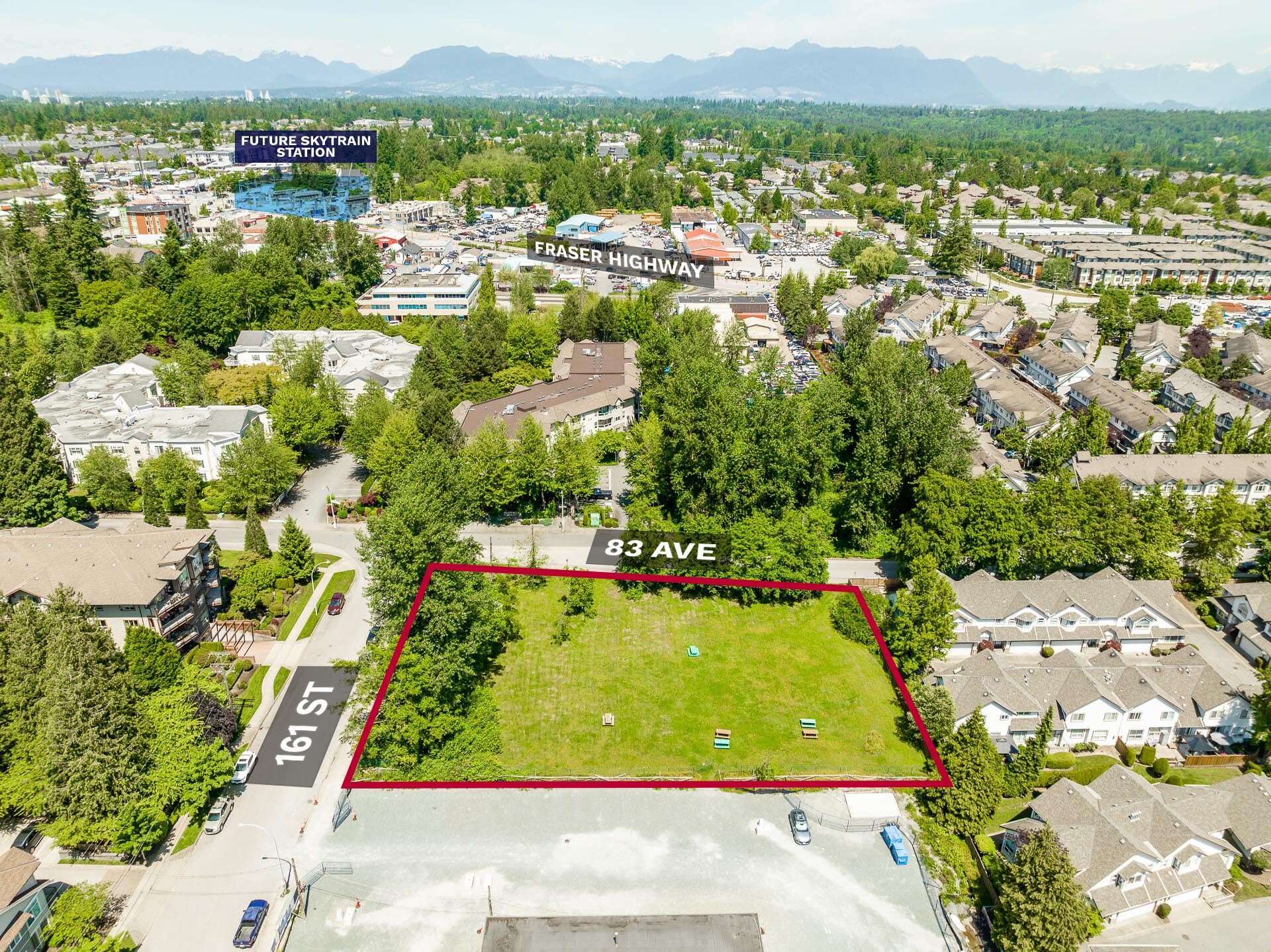 8286 161 st, Surrey, BC à vendre Photo de l’immeuble– Image 1 sur 11