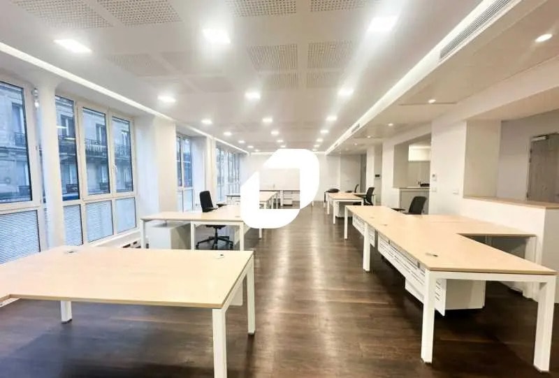 84-86 Boulevard De Sébastopol, Paris à louer - Photo de l’immeuble – Image 3 sur 5