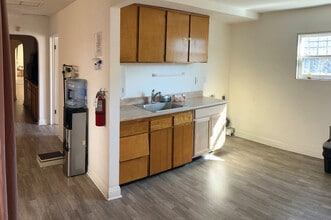 1654 E 4th St, Santa Ana, CA à vendre Photo intérieure– Image 1 sur 3