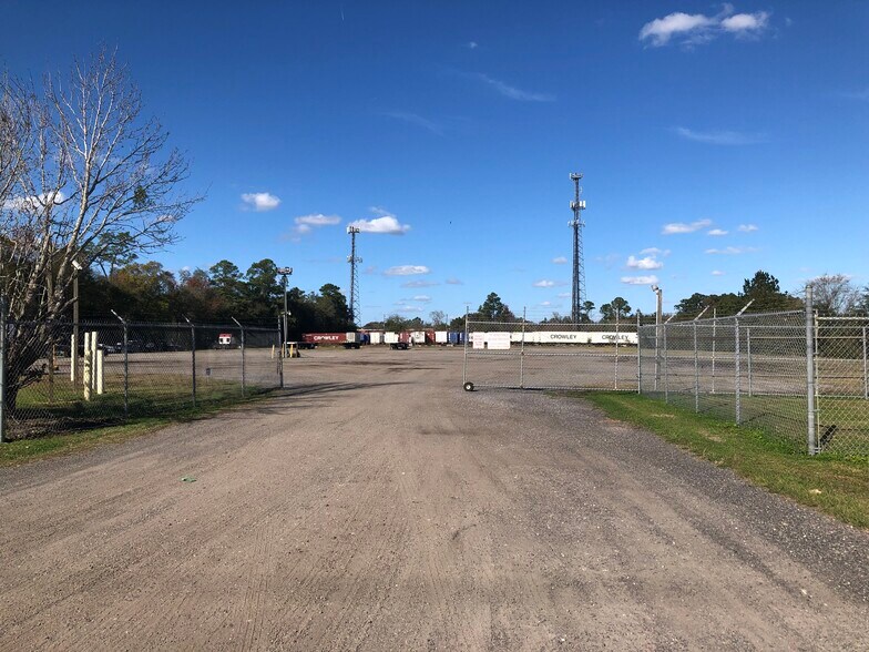 2089 W 26th St, Jacksonville, FL à louer - Photo de l’immeuble – Image 2 sur 4