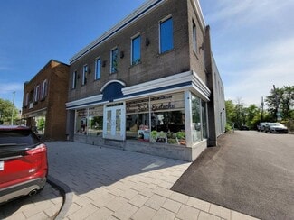 Plus de détails pour 24-30 Rue Saint-Eustache, Saint-eustache, QC - Local commercial à vendre