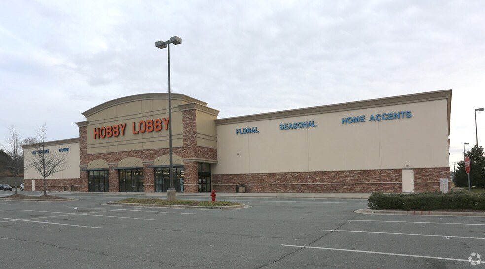 3187 Watermill Dr, Burlington, NC à louer - Photo de l’immeuble – Image 3 sur 24