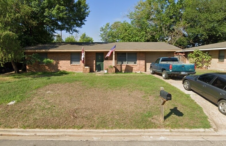 2210 Truman St, Bryan, TX à vendre - Photo principale – Image 1 sur 1
