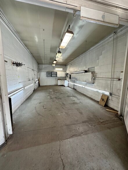 3736 Walden Ave, Lancaster, NY à louer - Photo de l’immeuble – Image 3 sur 6
