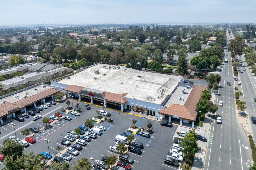 5682-5688 Telephone Rd, Ventura, CA à vendre - Photo de l’immeuble – Image 3 sur 11