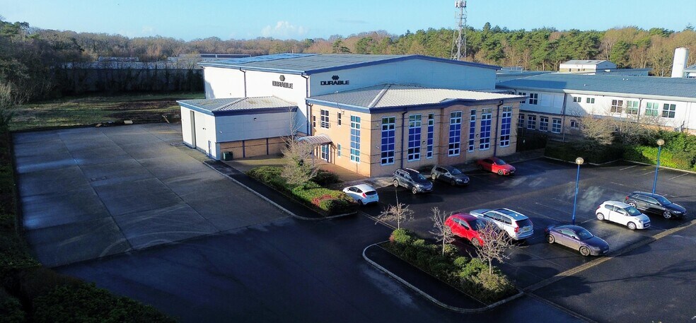 10 Nimrod Way, Wimborne à louer - Photo de l’immeuble – Image 2 sur 6