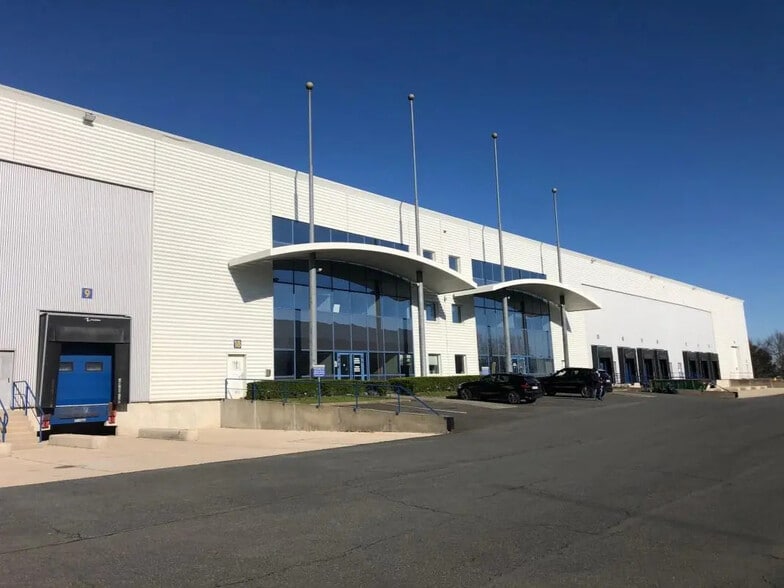 2 Rue Eugene Pottier, Marly-la-Ville à louer - Photo de l’immeuble – Image 2 sur 21