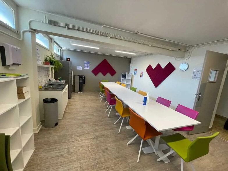 Bureau dans Compiègne à vendre - Photo de l’immeuble – Image 2 sur 4