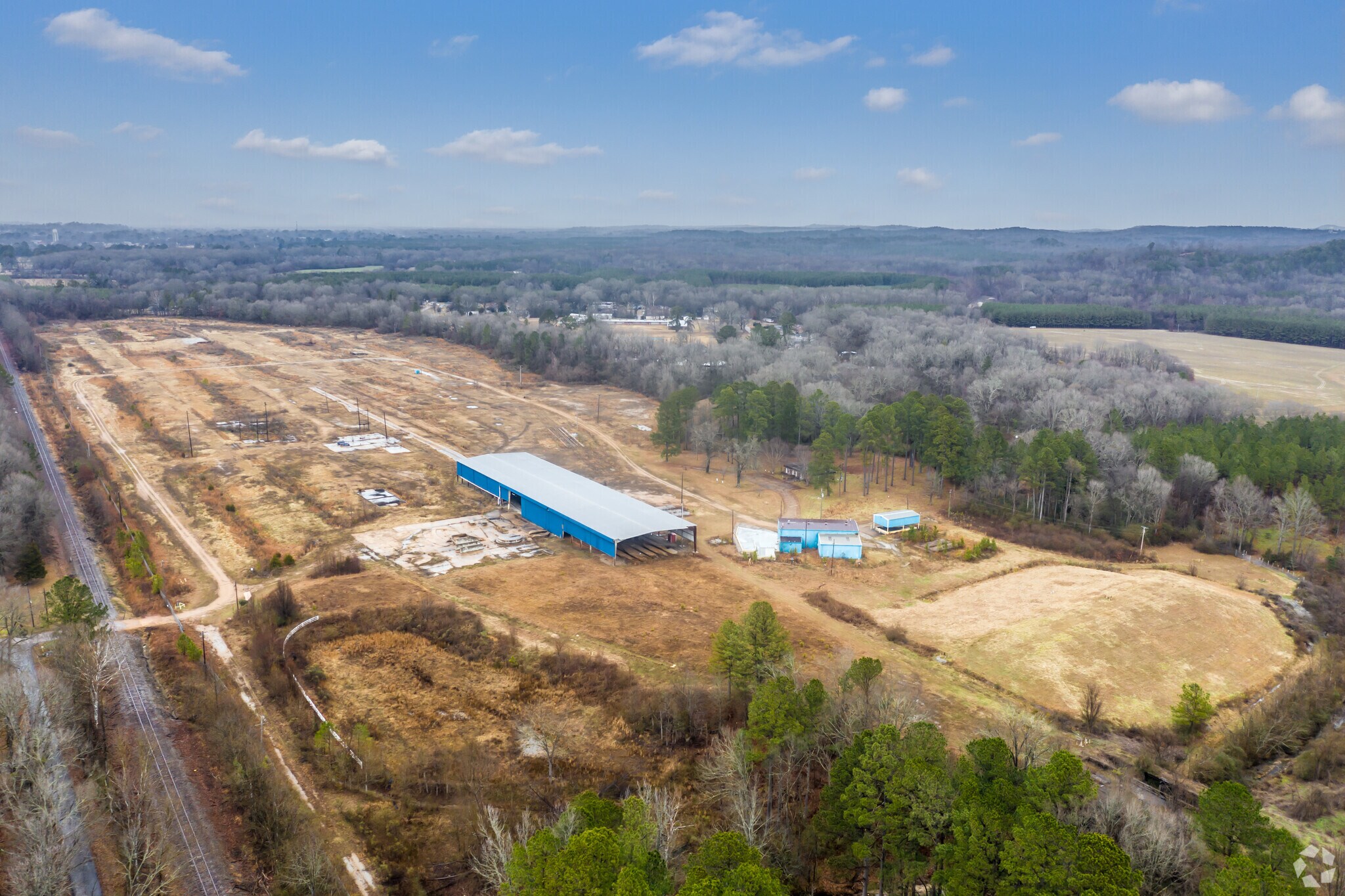 1 Koppers Dr, Grenada, MS à louer Photo principale– Image 1 sur 12