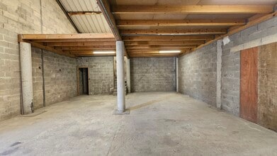 Allée Louis Blériot, Le Plessis-Trévise à louer Photo de l’immeuble– Image 2 sur 11
