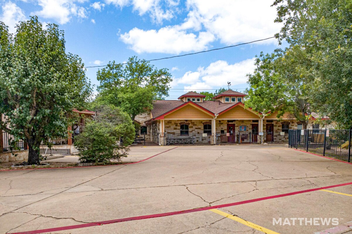 1818 Sylvia Ln, Round Rock, TX à vendre Photo de l’immeuble– Image 1 sur 5