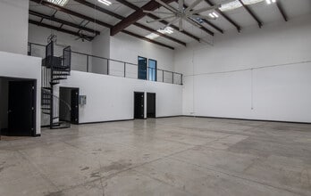 1619 Elzworth St, Bakersfield, CA à louer Photo intérieure– Image 2 sur 8